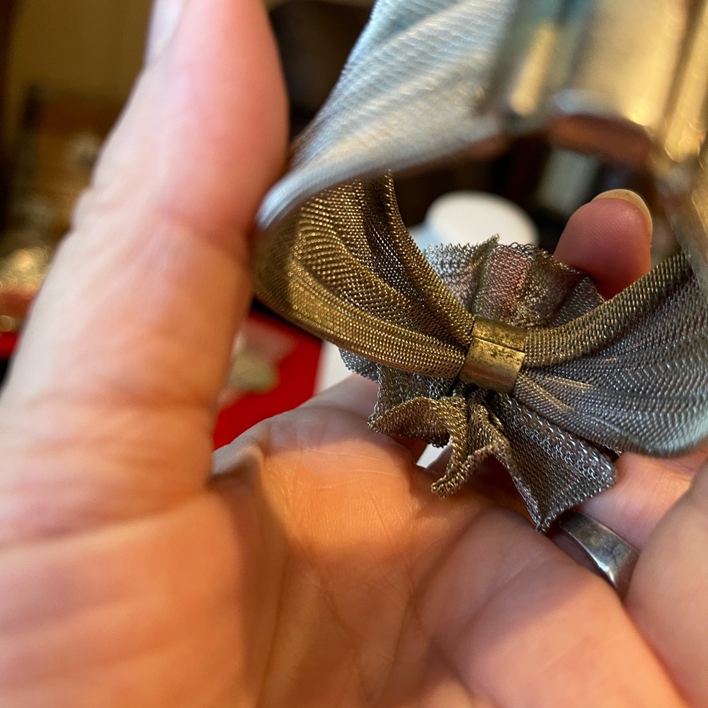 Silver Tone Vintage Metallic Flower Bracelet - Picture 6 of 15